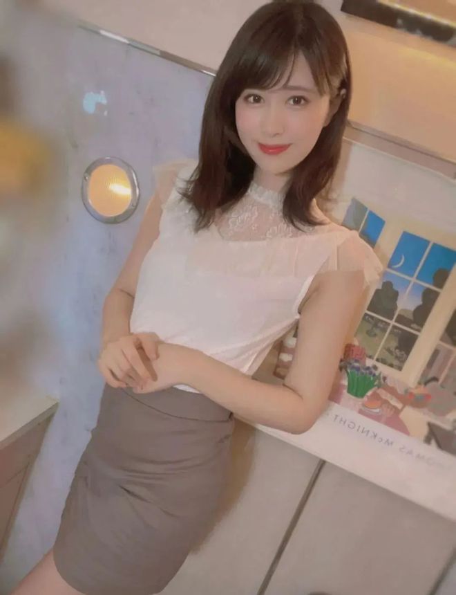 樱井麻美惊艳登场！前银行董秘化身轻熟女神，专属合约引期待